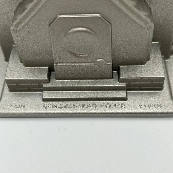 Nordic Ware Gingerbread House Bundt Silver NWOT - Picture 3 of 6
